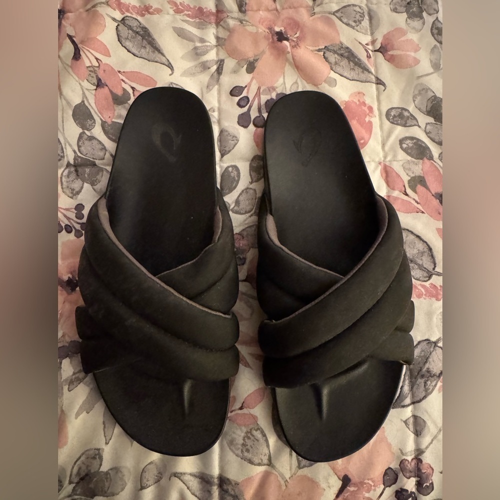 OluKai Black Women's Sandals